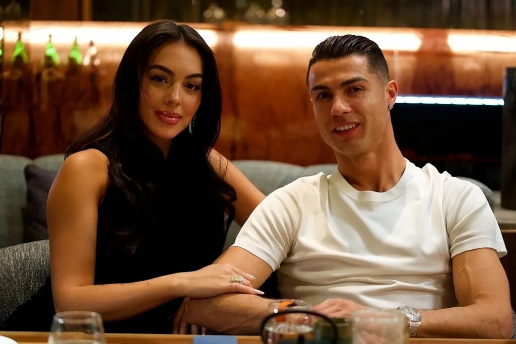 Cuộc sống cẩn trọng của Ronaldo